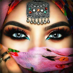 Diamond Painting - Broderie Diamant - Femme Arabe Maïssa