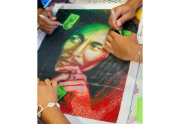 Célébrez l'Icône Reggae avec les Broderies Diamant Bob Marley !